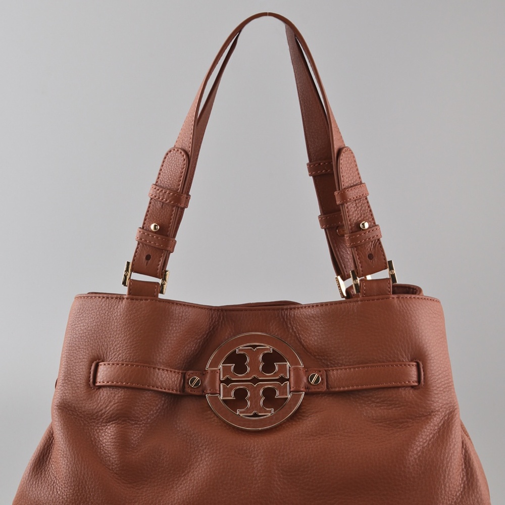 (SOLD!!) Authentic Tory Burch Amanda Handbag